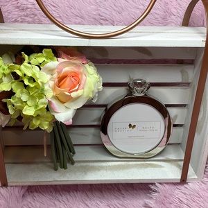 Diamond ring 💍 Wedding picture frame with huge diamond 💎